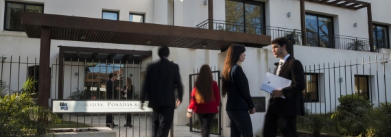 Posadas Posadas y Vecino tradición y experiencia al servicio de sus clientes